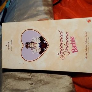 1996 Sentimental Valentine Bparbie & 1992 Valentine Fun Barbie